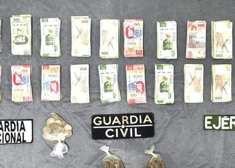 detenidos con droga y más de 250 mil pesos en efectivo