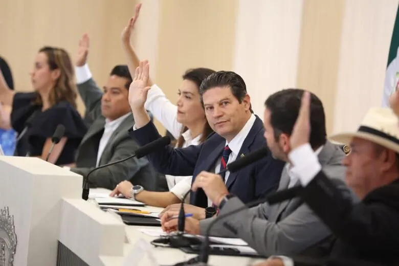 Entre opacidad, deuda y derroche, primer informe financiero de Alfonso Martínez 2025
