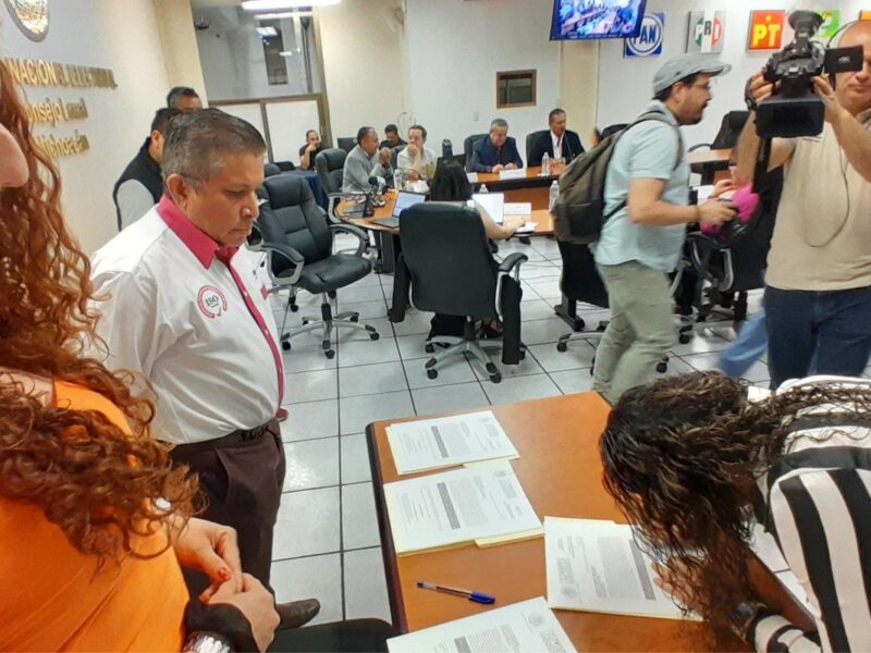 Entregó INE a sus Consejos Distritales listados nominales para la jornada comicial