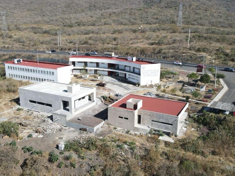 Extensión de campus Tangancícuaro de la UMSMH, con 75 %: SCOP
