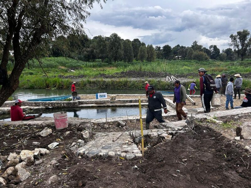 Gobierno estatal arranca empleos temporales para rescate del lago de Pátzcuaro