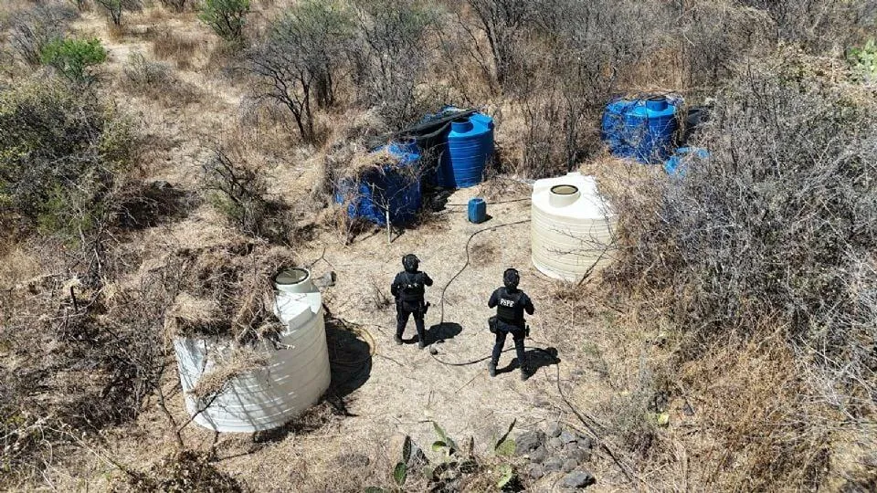 Huachicol no se acabó; aseguran 50 mil litros en Villagrán, Guanajuato