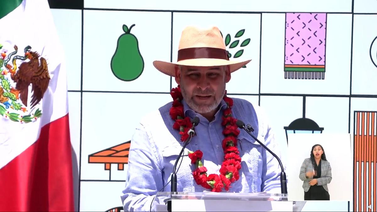 Inaugura Bedolla nuevo mercado en Pátzcuaro; locatarios podrán usarlo dentro de 15 días