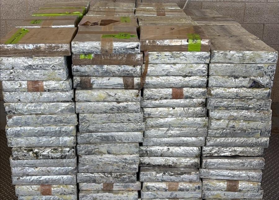 Incauta CBP tráiler cargado de metanfetamina que viajaba de México a EU