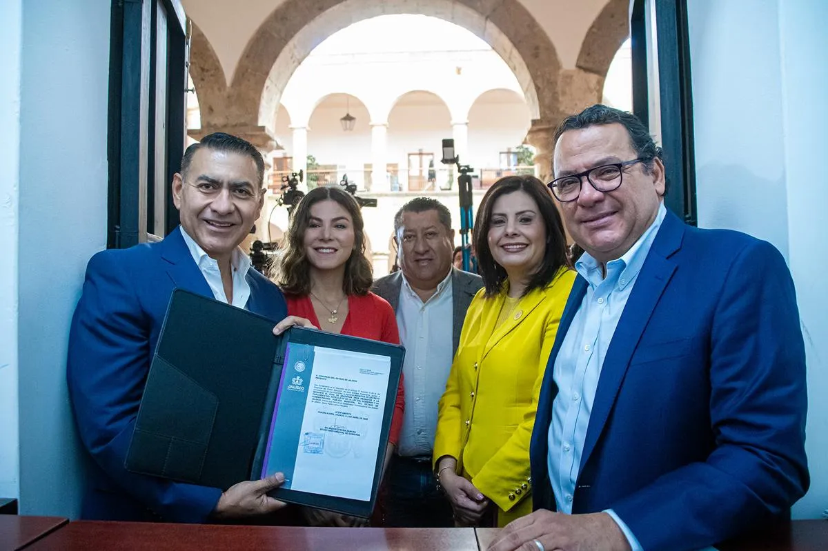 Jalisco va por sanciones a espectáculos que hagan apología del delito