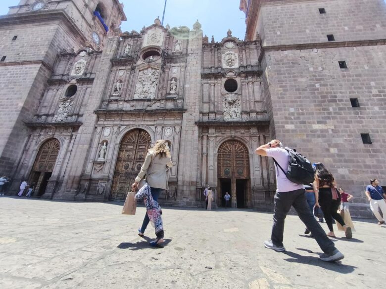 La visita de los 7 templos, tradición católica que mantiene la fe