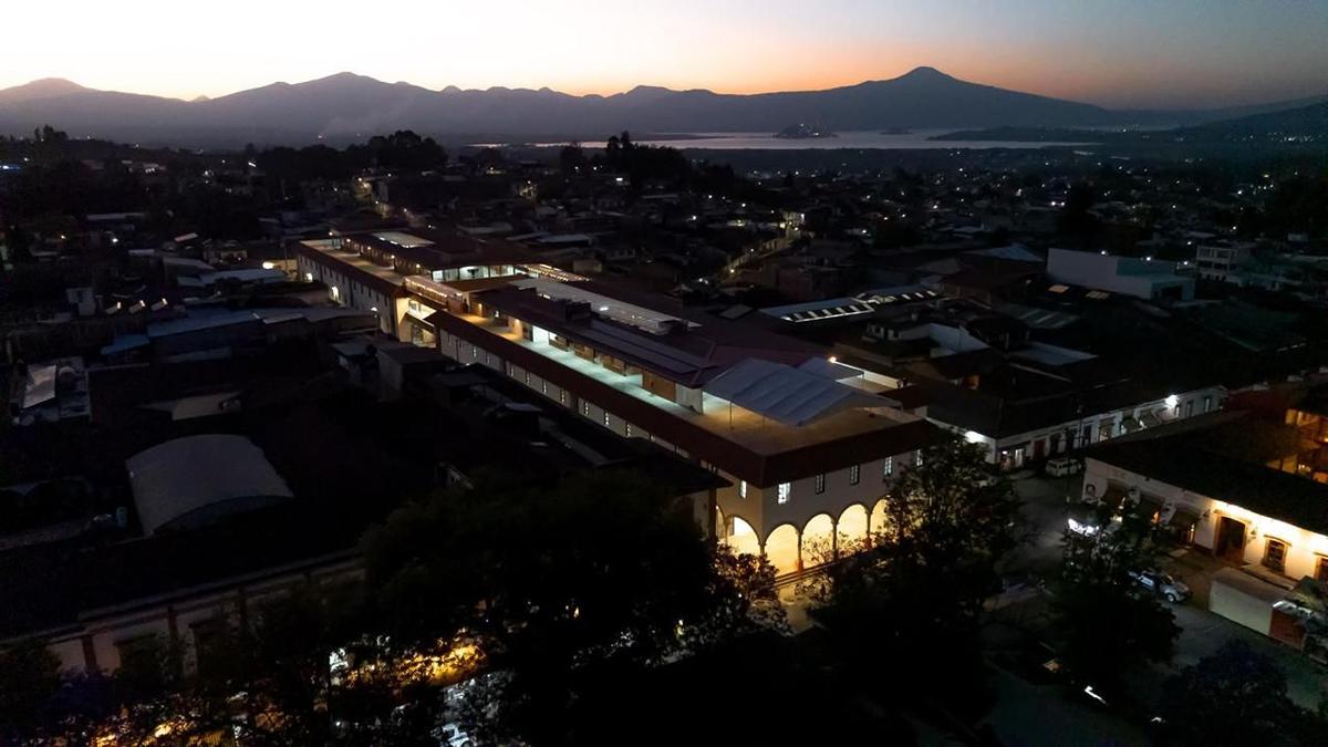 Mañana se inaugura el nuevo mercado de Pátzcuaro: Bedolla