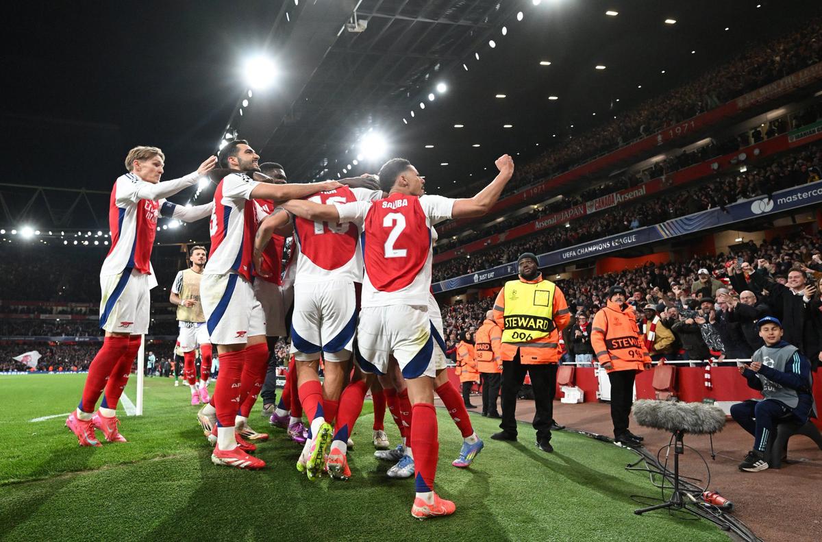 Martes de golazos en Champions: Arsenal goleó 3-0 al Madrid y el Inter de Milán se impuso 2-1 al Bayern