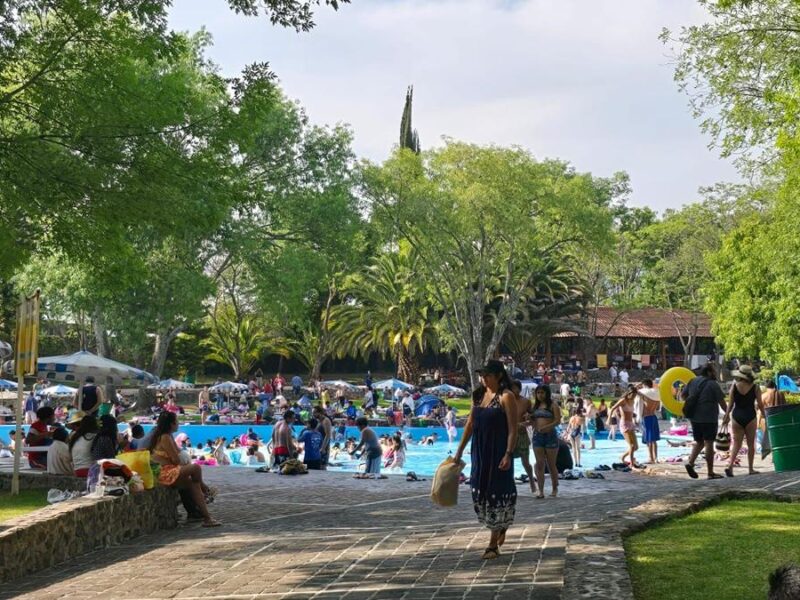 Más de 200 parques acuáticos te esperan estas vacaciones en Michoacán
