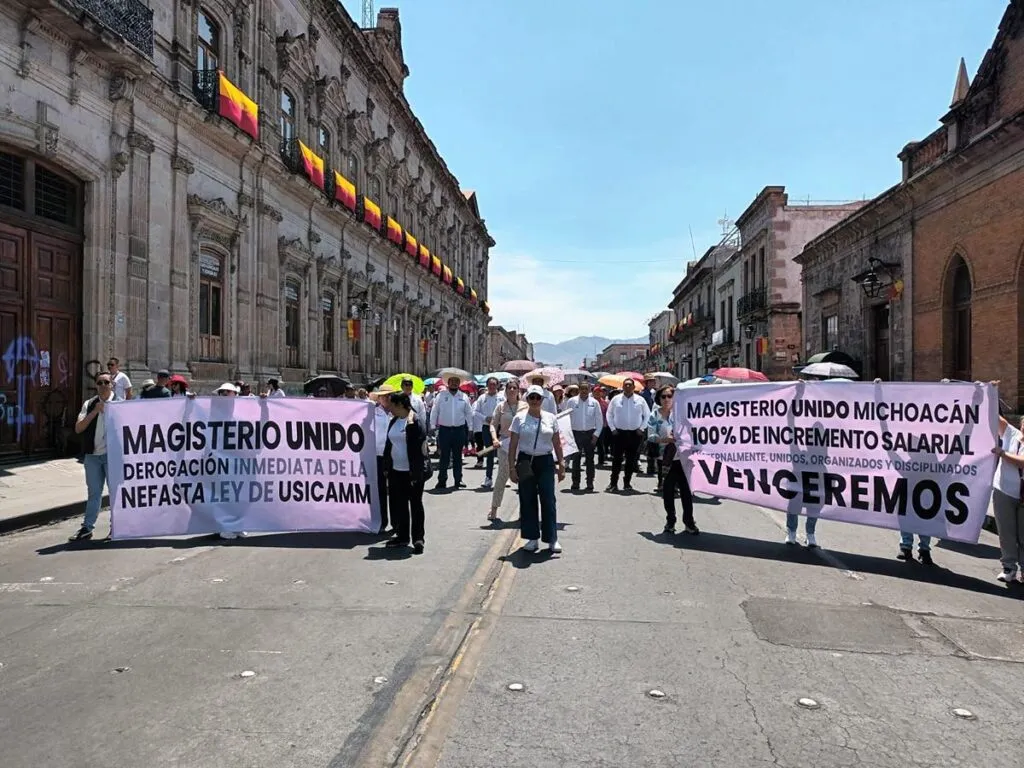 Más de 40 sindicatos y organizaciones sociales en la marcha del 1 de Mayo en Morelia-2