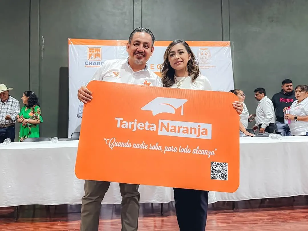 MC impulsa el futuro de las juventudes en Michoacán con entrega de Tarjetas Naranjas