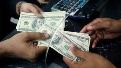 Mercados financieros globales aceleran pérdidas; peso cotiza en 20.78 por dólar