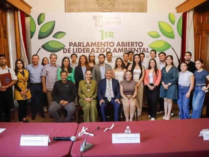 Michoacán se compromete a atender política ambiental