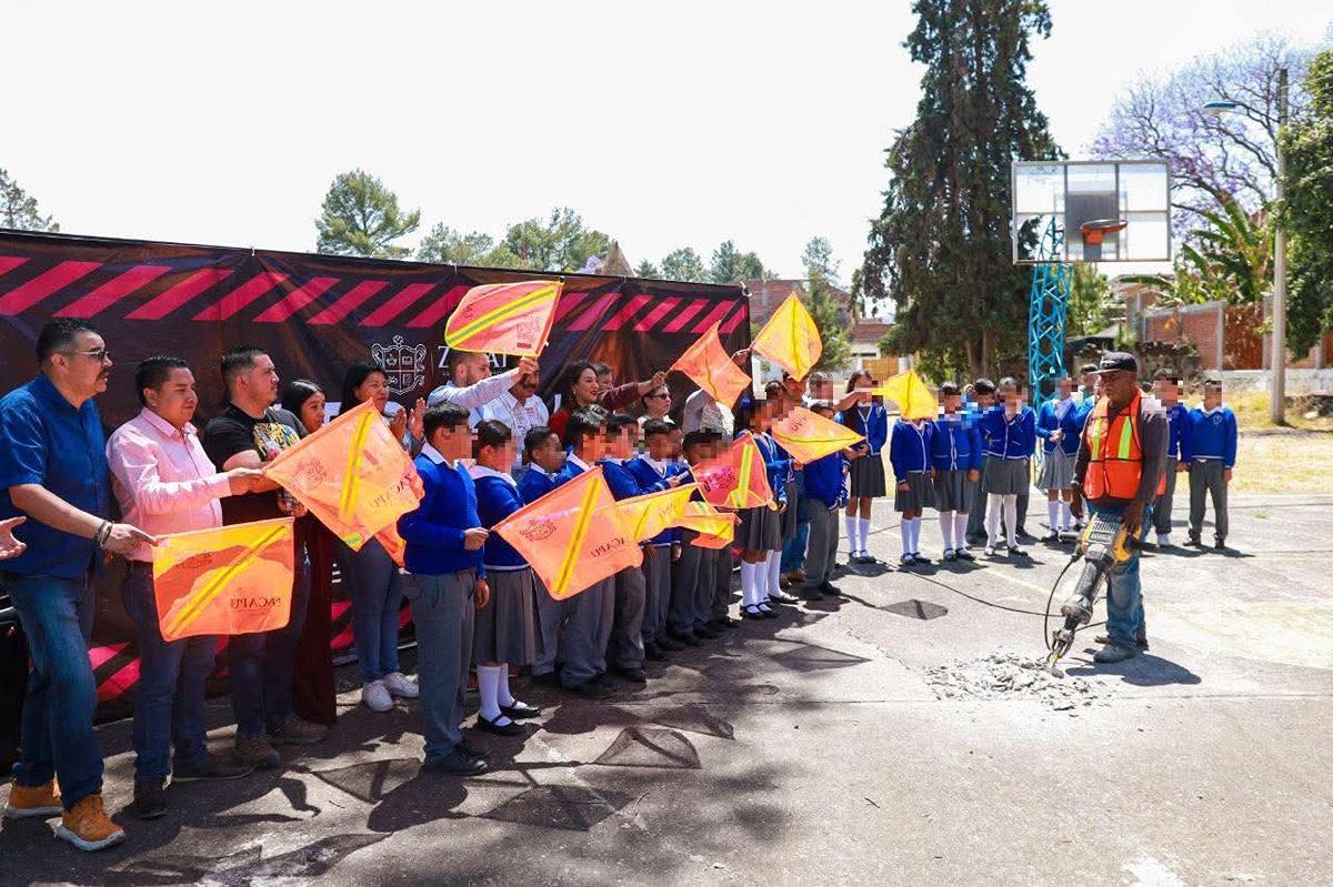 "Mónica Valdez Impulsa Futuro de Zacapu: Inicia Reconstrucción de Cancha en Escuela Primaria Benito Juárez" 1