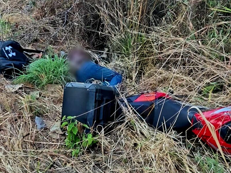 motociclista es asesinado en la carretera Uruapan - Gabriel Zamora