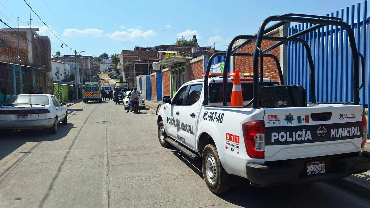 Mujer es atacada a balazos en Uruapan