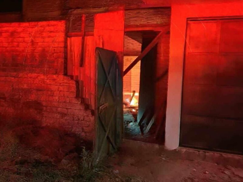 Mujer muere calcinada tras incendio de vivienda en Uruapan