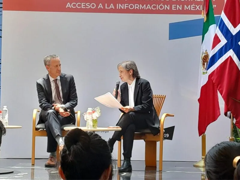 Noticias falsas en México atentan derecho a la información veraz