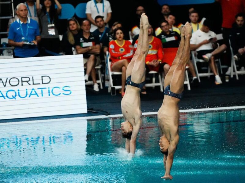 ¡Oro para México en Mundial de Clavados! Osmar Olvera y Juan Celaya ganan en sincronizados