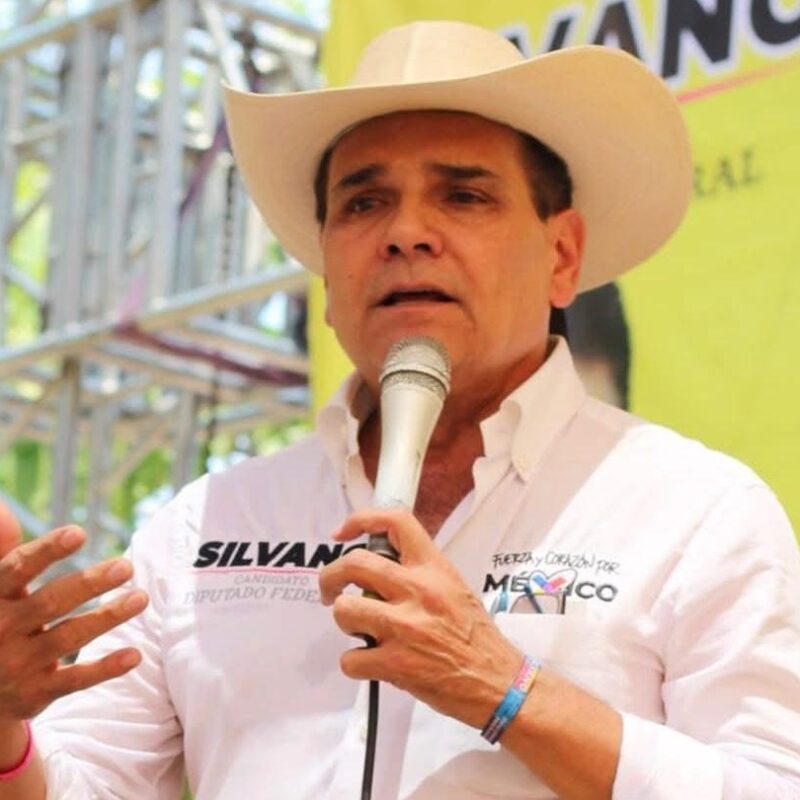 Silvano Aureoles obtiene suspensión provisional contra captura
