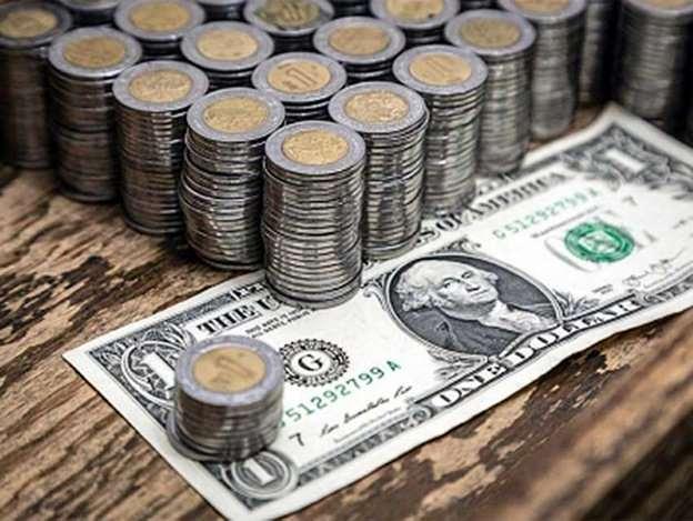 Peso Mexicano gana este lunes ante caída de activos en EU