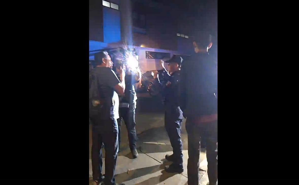 Policía municipal de Uruapan impide labor periodística durante cobertura