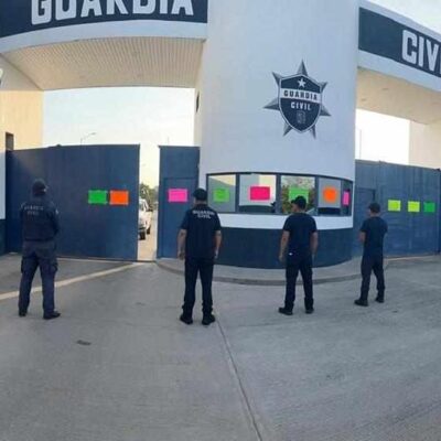 Se manifiestan policías de Guardia Civil en distintos puntos de Michoacán