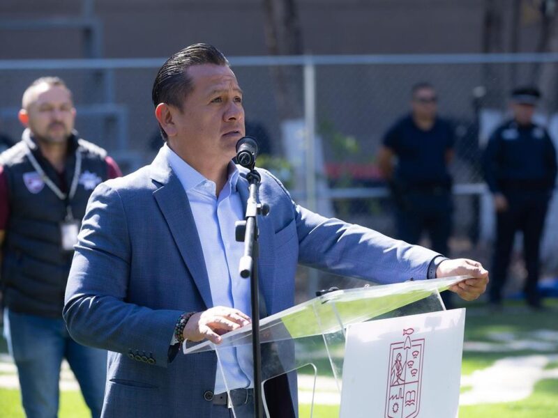 Prohibirá Michoacán espectáculos con narcocorridos y peleas de gallos