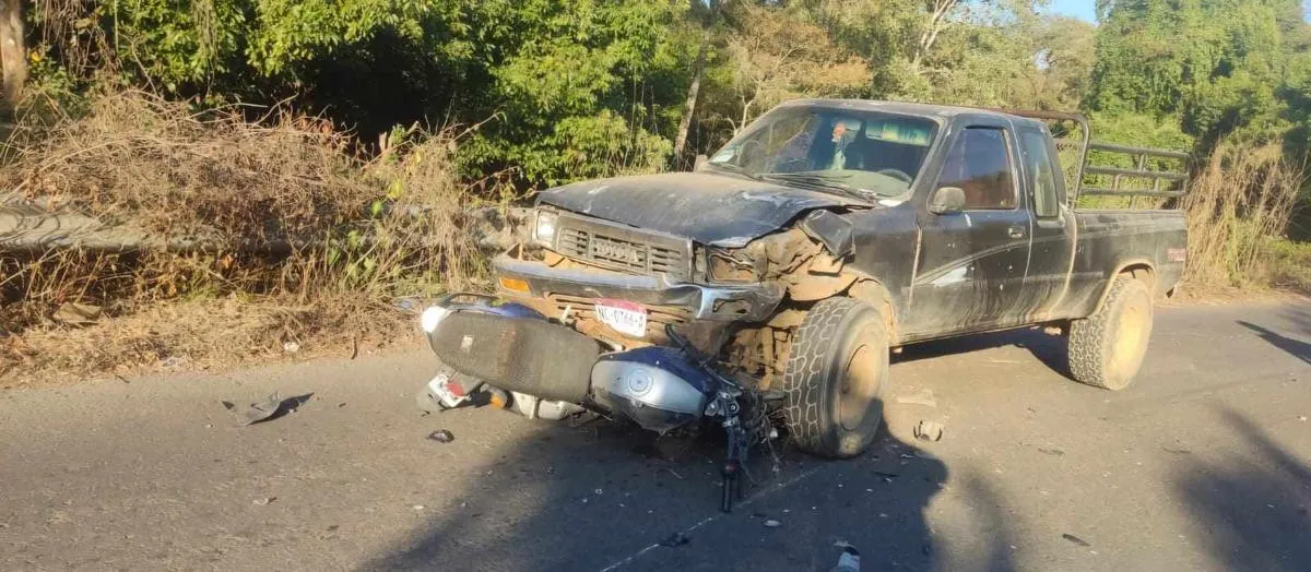 Reportan accidente vmotociclista muere al chocarehicular en Los Reyes motociclista muere al chocar