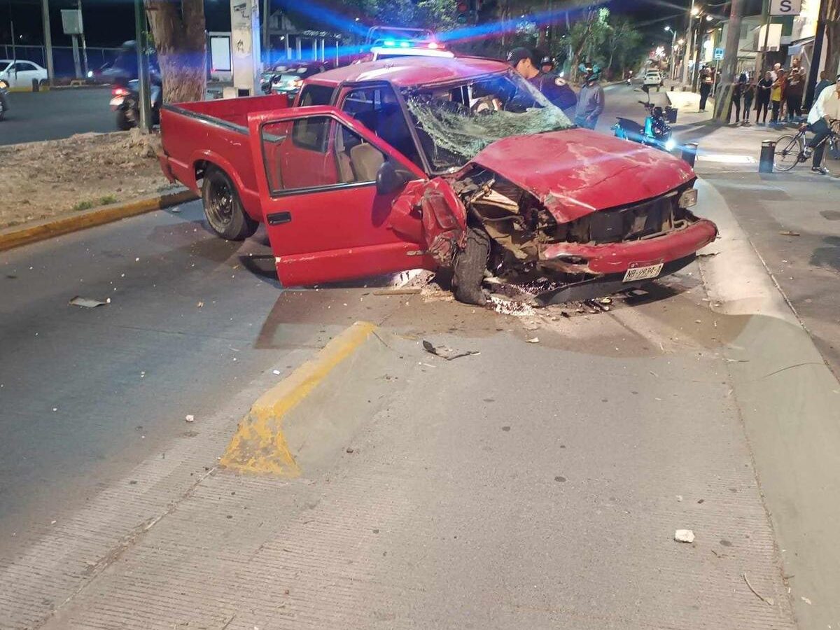 Reportan volcarura en en la Av. Madero Poniente de Morelia