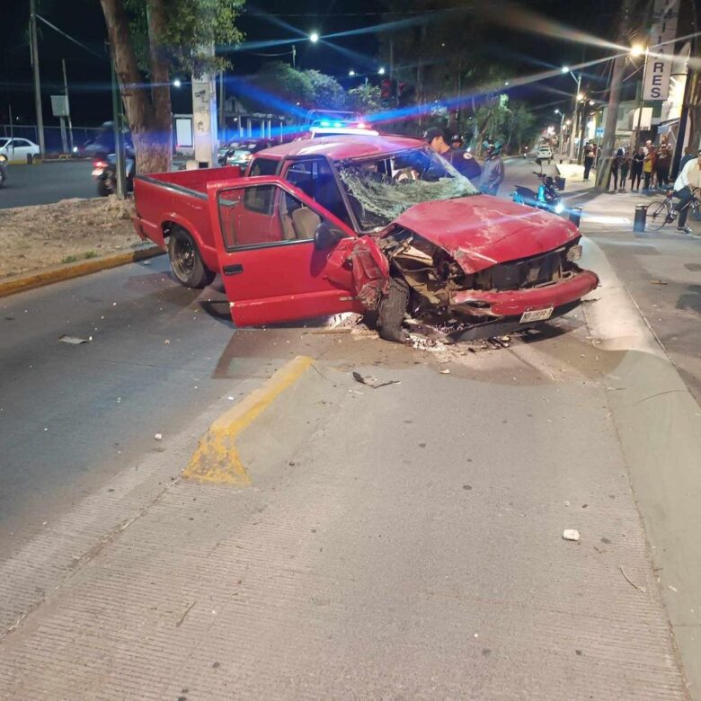 Reportan volcarura en en la Av. Madero Poniente de Morelia