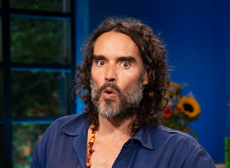 Russell Brand, acusado de violación y agresión sexual en el Reino Unido