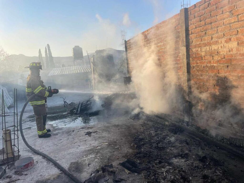 Se registran 2 incendios en diferentes domicilios de Morelia-1
