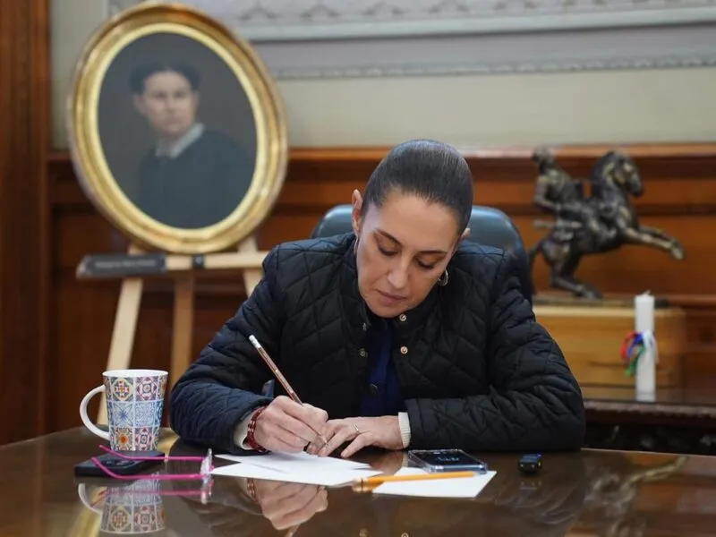Sheinbaum presenta iniciativa contra propaganda extranjera