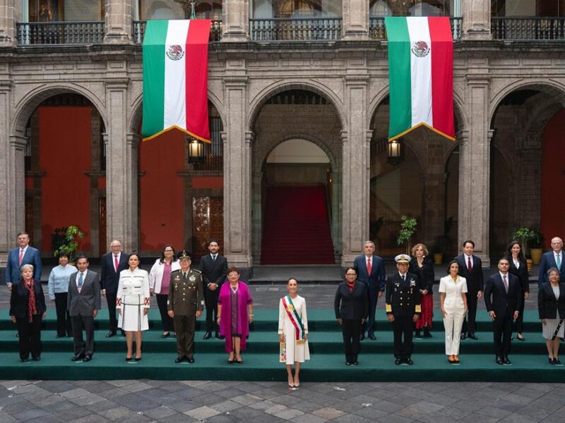 Sheinbaum reúne a su gabinete en Palacio Nacional previo al anuncio arancelario de Trump