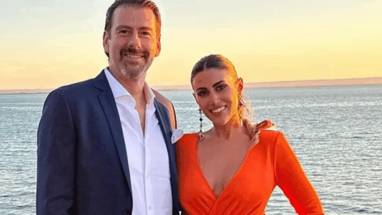 Sofía Rivera Torres y Eduardo Videgaray dan la bienvenida a su hijo