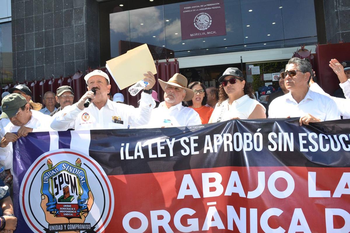 Solo uno de los casi 3 mil amparos presentados por SUEUM y SPUM ha sido notificado