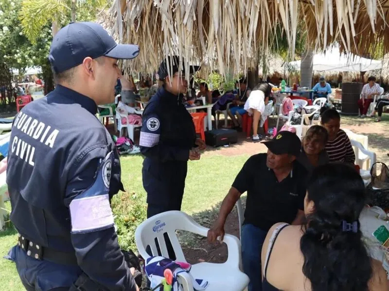 SSP intensifica labores de vigilancia y proximidad en balnearios de Michoacán