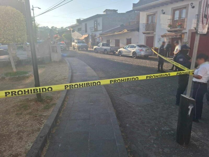 Sujeto es asesinado a tiros en Pátzcuaro, cerca de una proseción religiosa