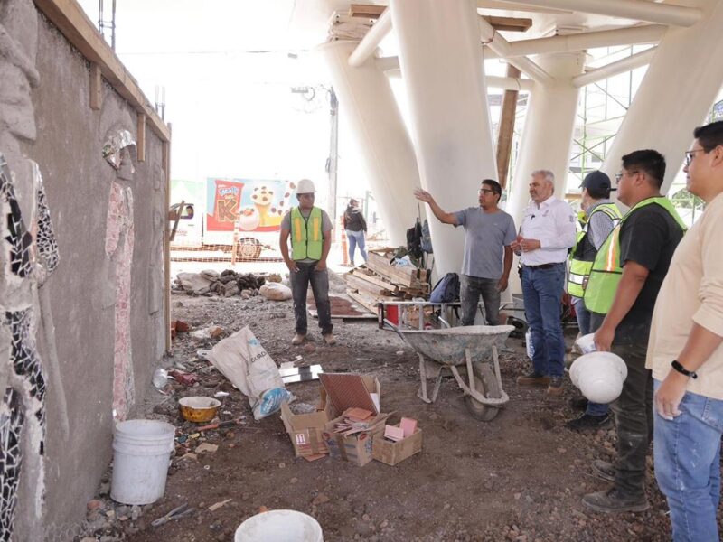 Supervisa Bedolla últimos detalles del paso superior Villas del Pedregal