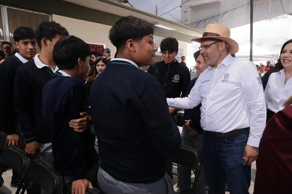Telebachillerato Arco San Antonio inaugurado por Bedolla