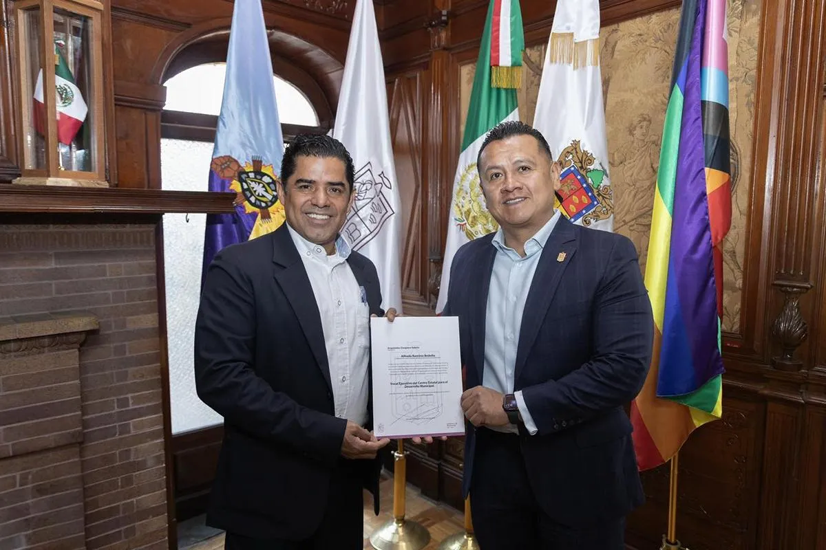 Torres Piña nombra a Arquímedes Oseguera titular de Cedemun