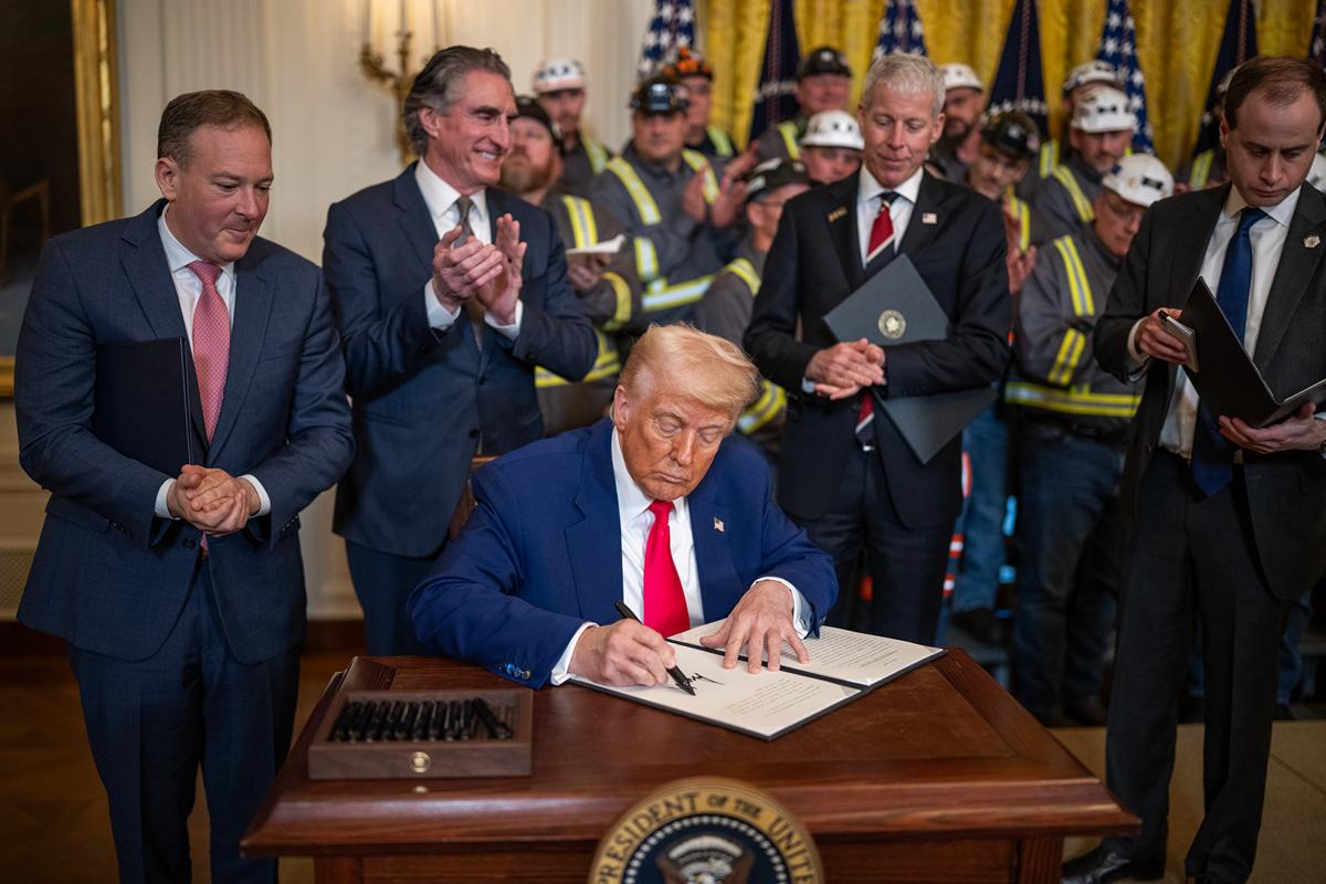 Trump anuncia pausa de 90 días para aranceles a 75 países; aumenta 125% para China
