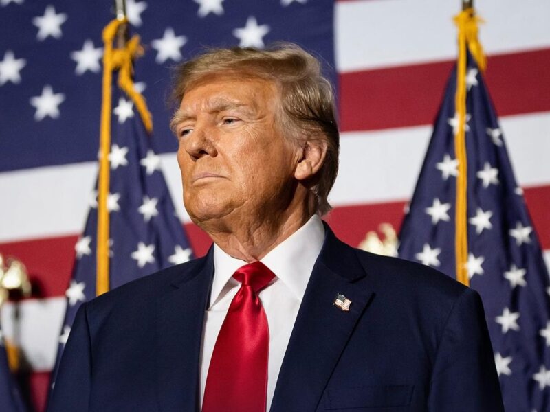 Trump firma orden para permitir la pesca en áreas protegidas del Pacífico