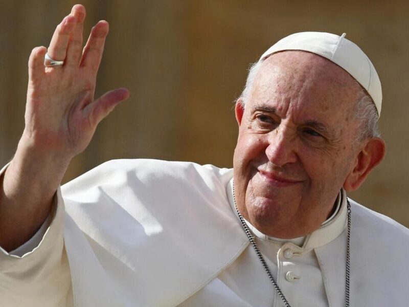 Vaticano anuncia fallecimiento del Papa Francisco