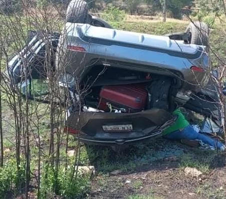 Accidente en la carretera Morelia Pátzcuaro, en Huiramba: 2 heridos 1