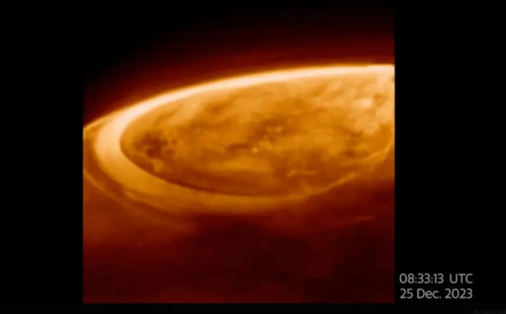Acercamiento de las auroras de Júpiter