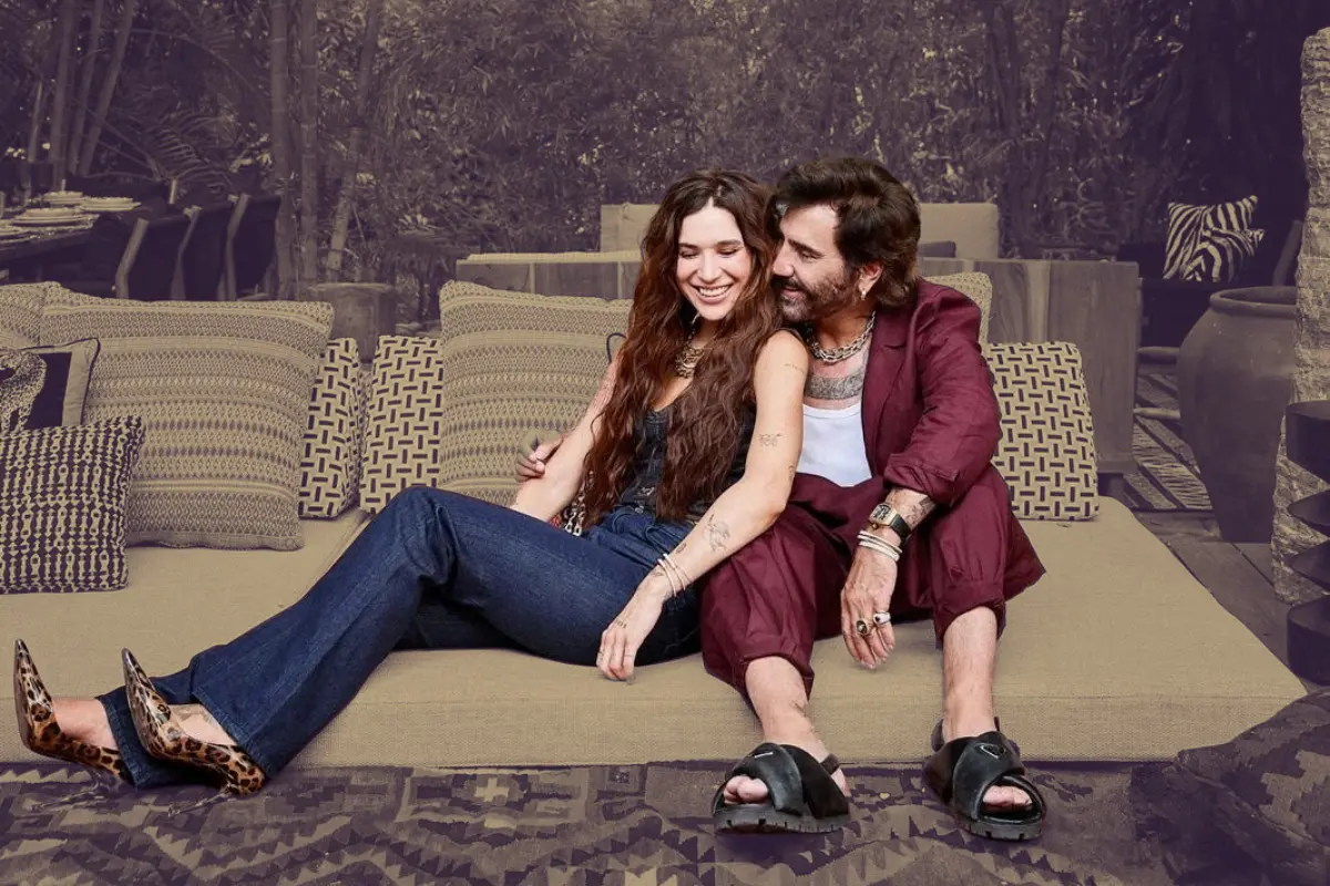 Alejandro Fernández muestra su impresionante mansión junto a su novia, Karla Laveaga