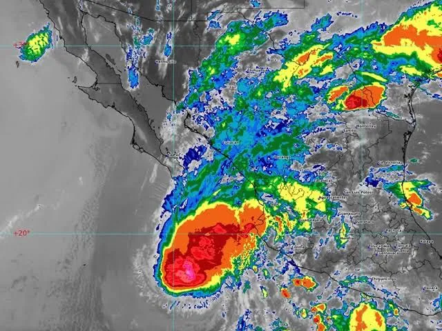"Alvin" se debilita y se convierte en un ciclón post-tropical; provocará lluvias fuertes en cinco entidades