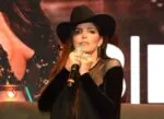 Ana Bárbara comparte su dolor familiar en concierto